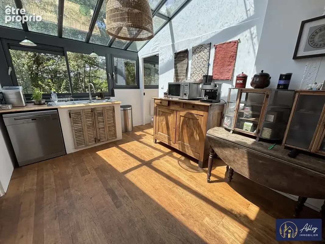 Maison 5 pièces CHAMPS-SUR-TARENTAINE (Cantal)