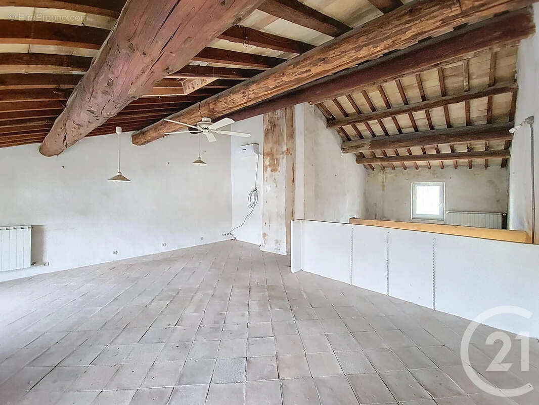 Maison à MORIERES-LES-AVIGNON
