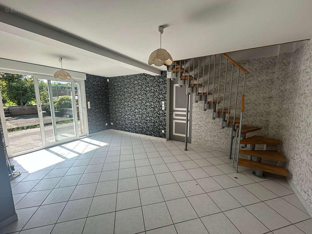 Entrepôt  Bureaux Maison  Henin Sur Cojeul - photo 5