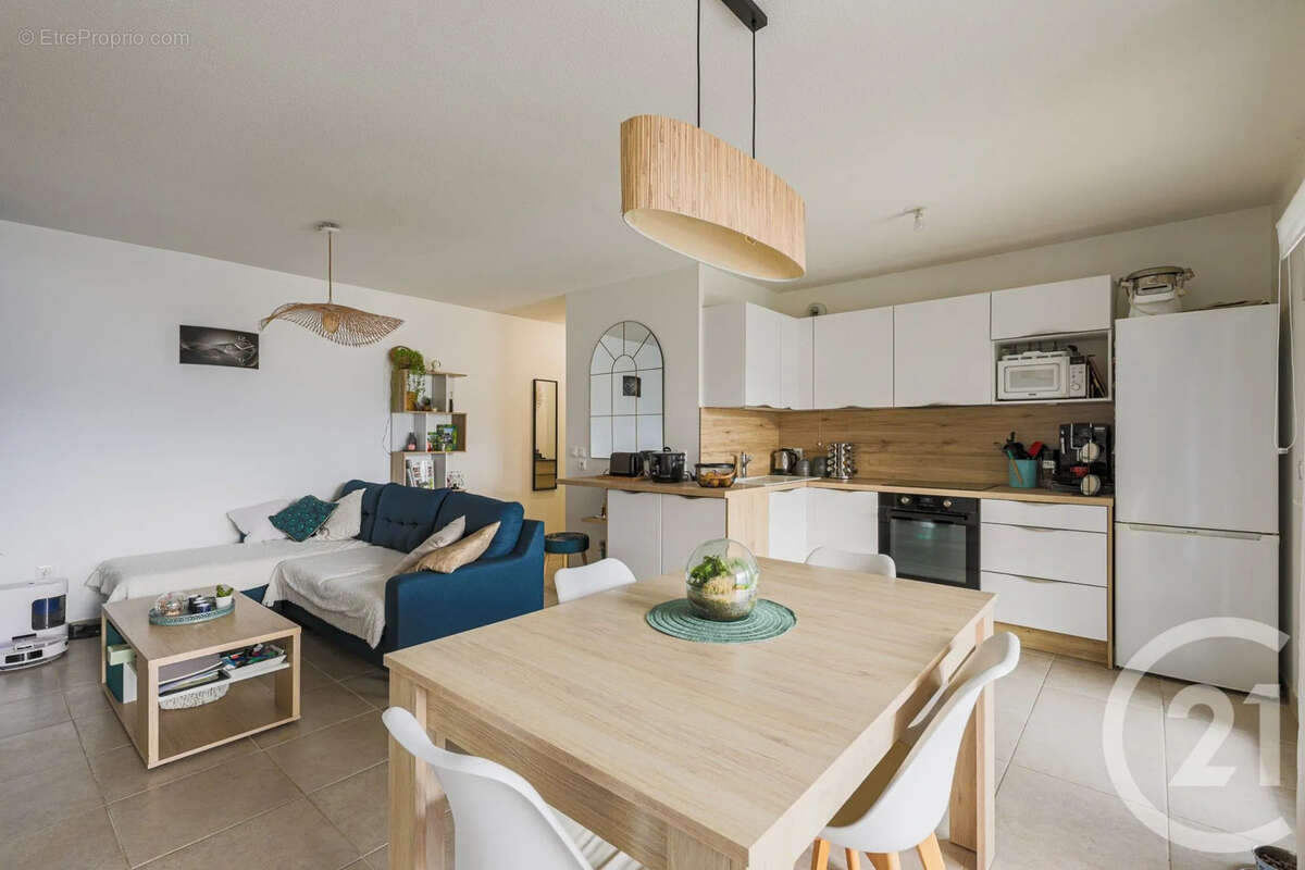 Appartement à BRESSON