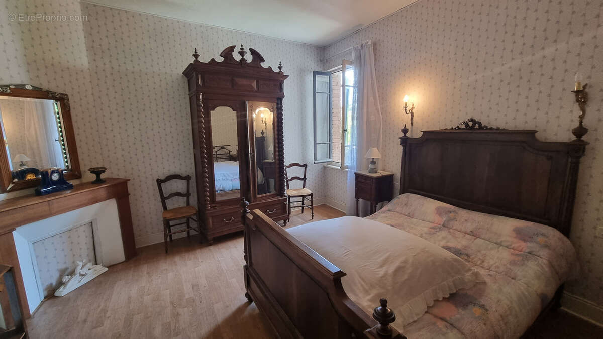 Maison à L&#039;ISLE-EN-DODON