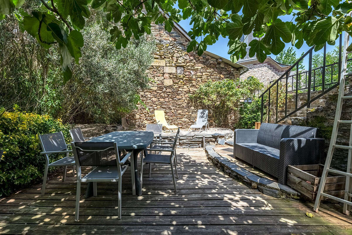 Maison de charme en coeur de village - 167 m2 - Résidence principale + studio indépendant - photo 6