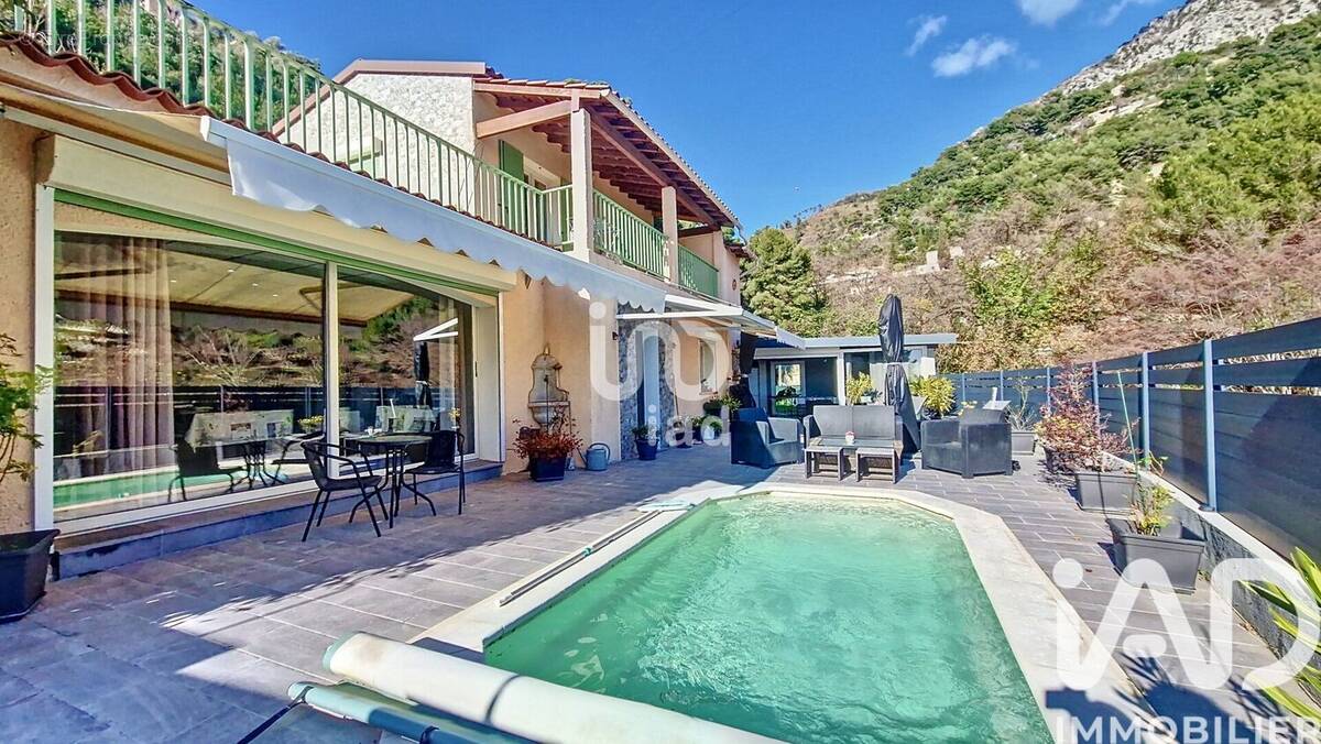 Photo 1 - Maison à CASTELLAR