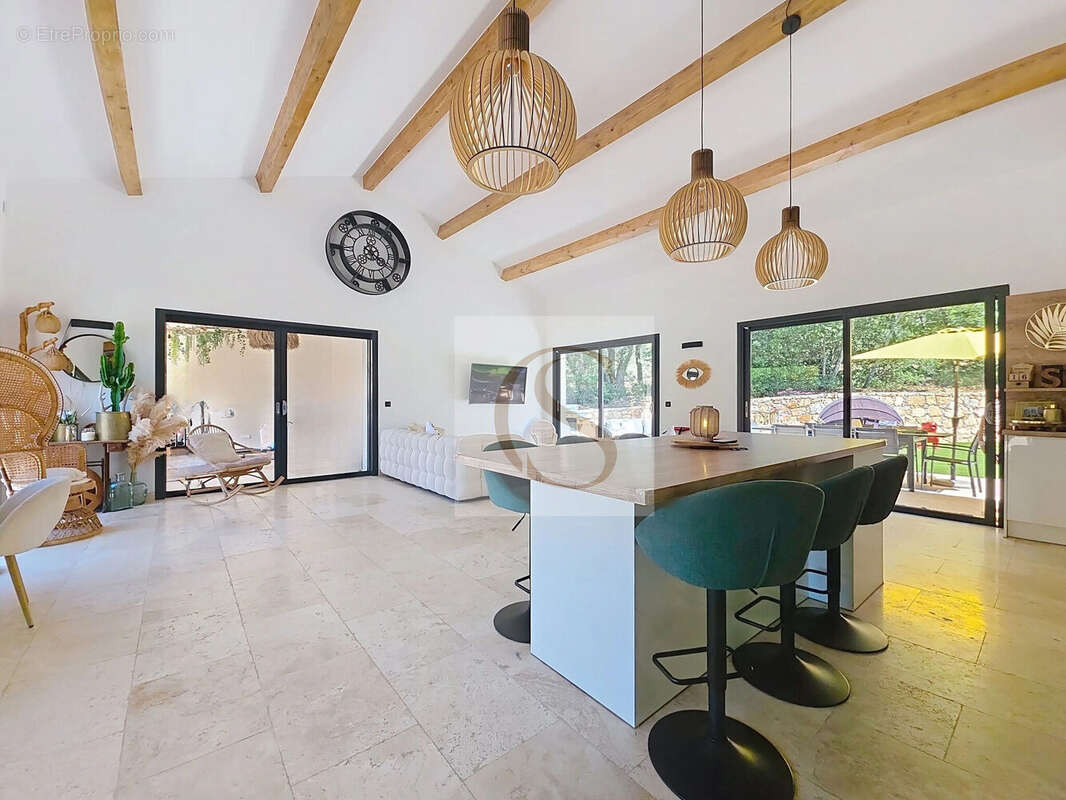 Maison 174 m² à Les Arcs  - photo 9