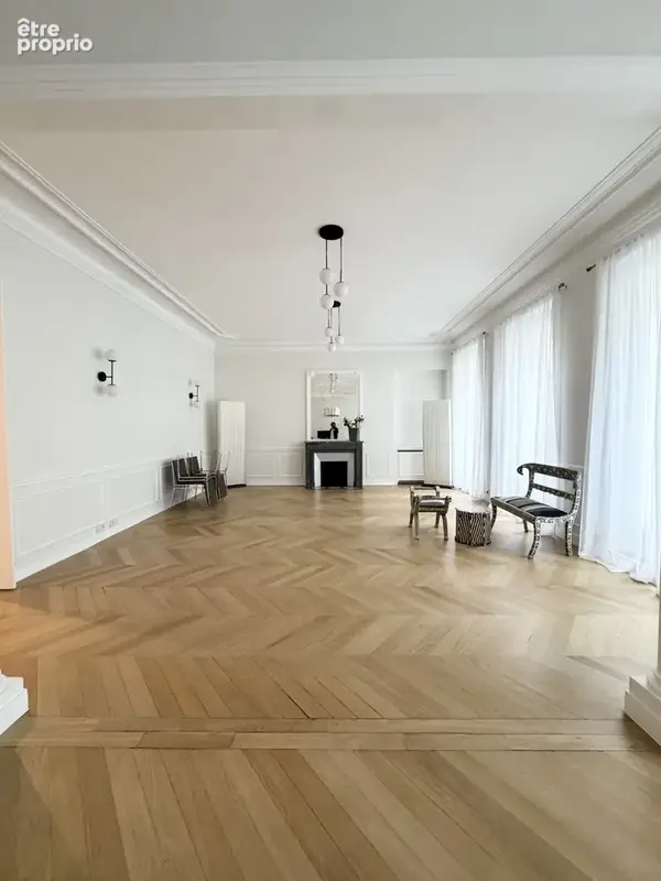 Mo GEORGES V 75008 Paris - 5 PIECES 147 m2 - photo 2