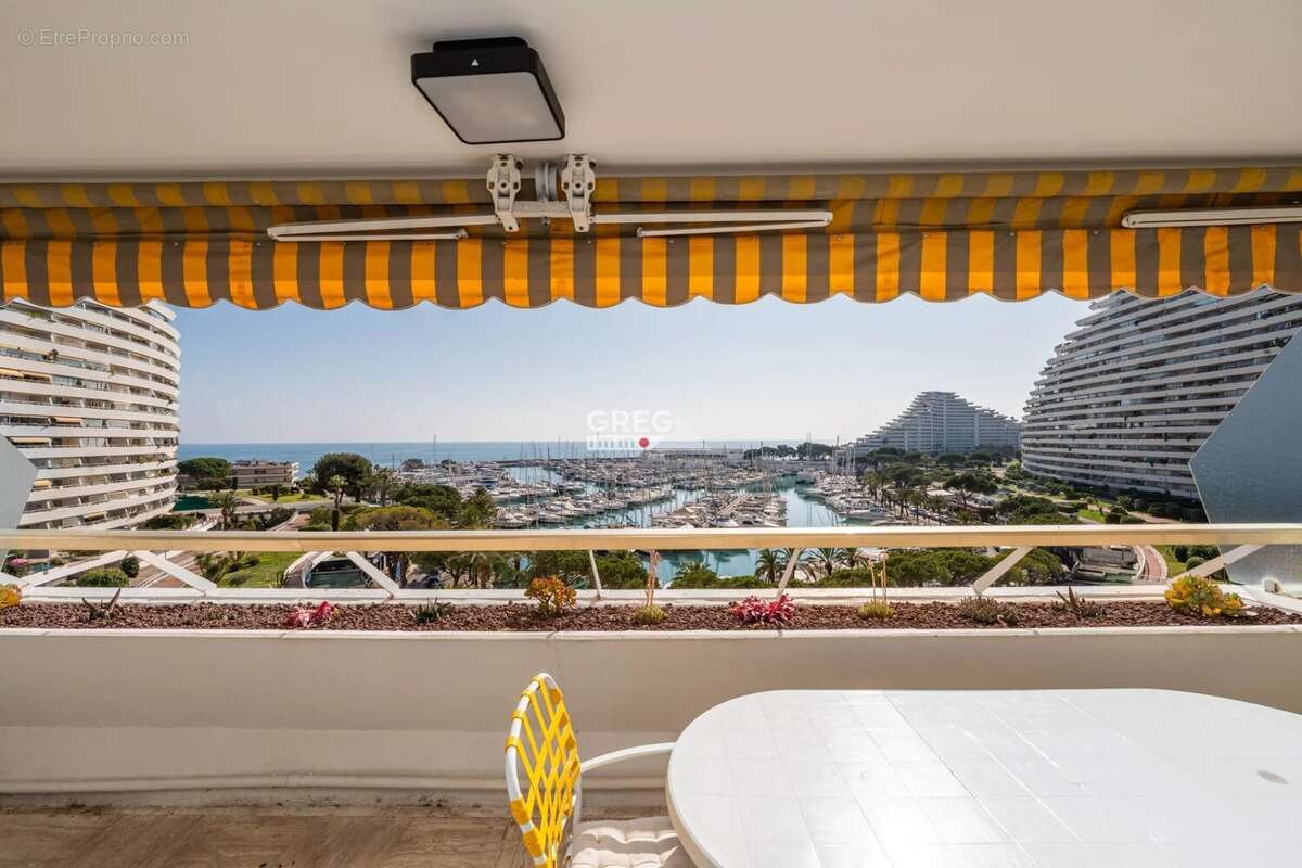 Appartement à VILLENEUVE-LOUBET