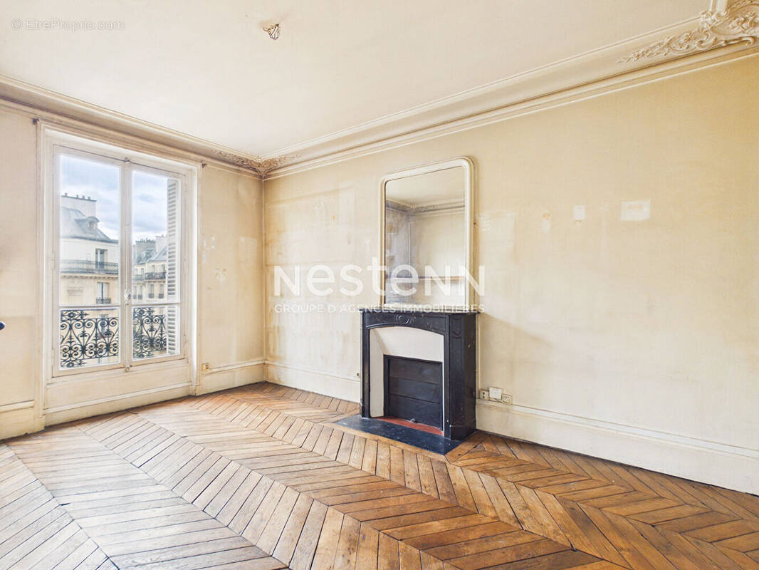 Appartement à PARIS-10E