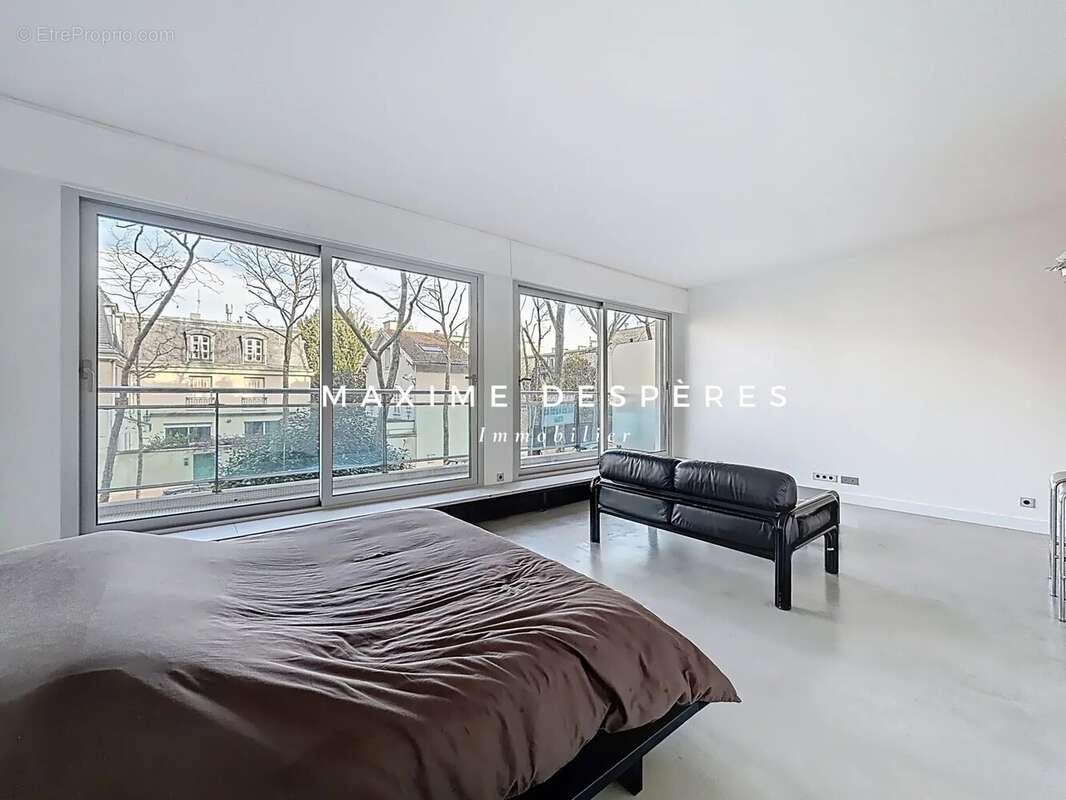 Appartement à NEUILLY-SUR-SEINE