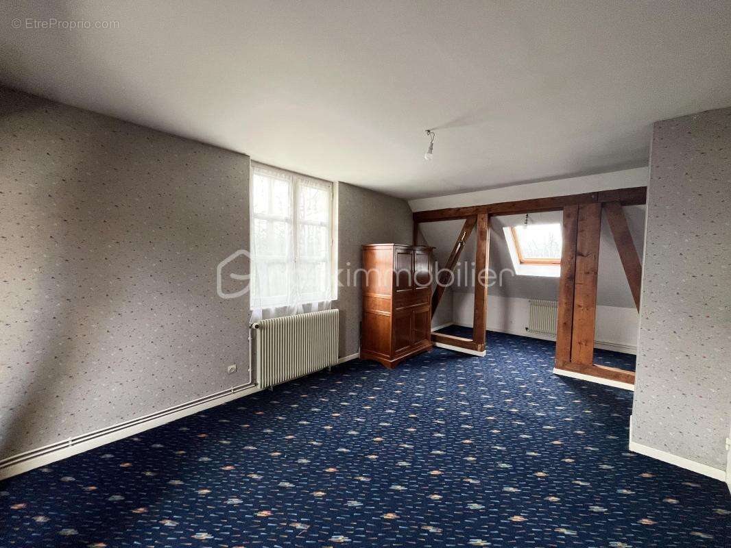 Maison à SAINT-PIERRE-DES-FLEURS