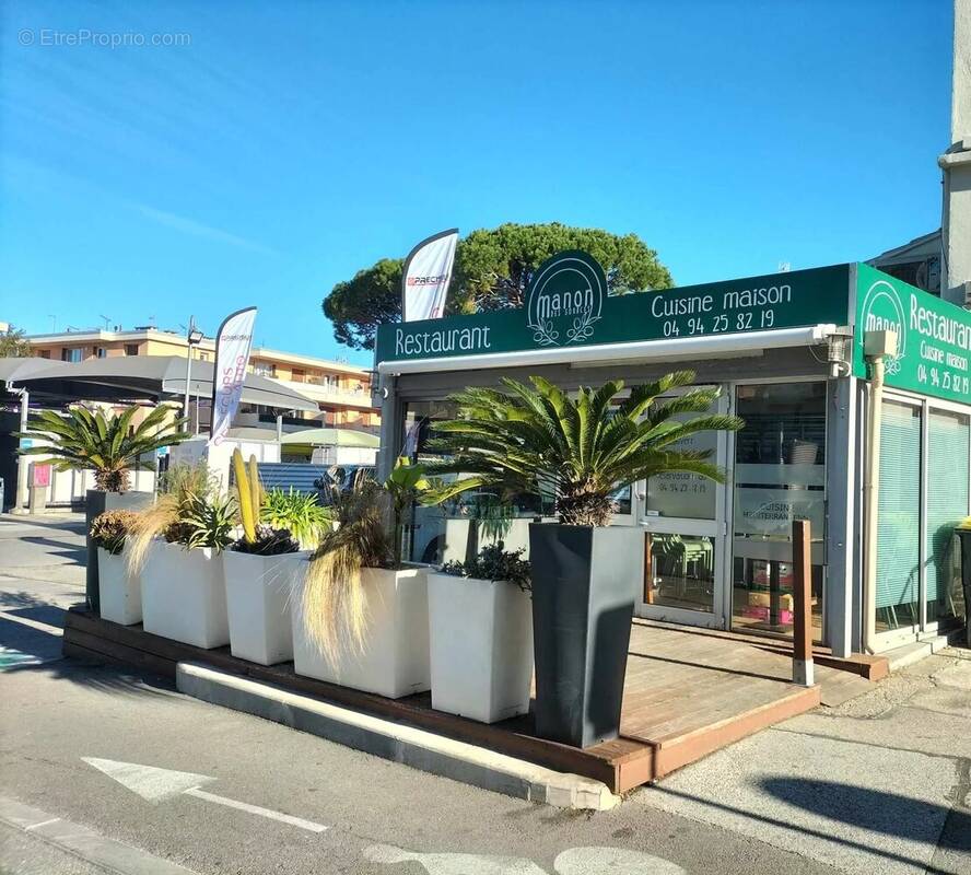 Commerce à SIX-FOURS-LES-PLAGES