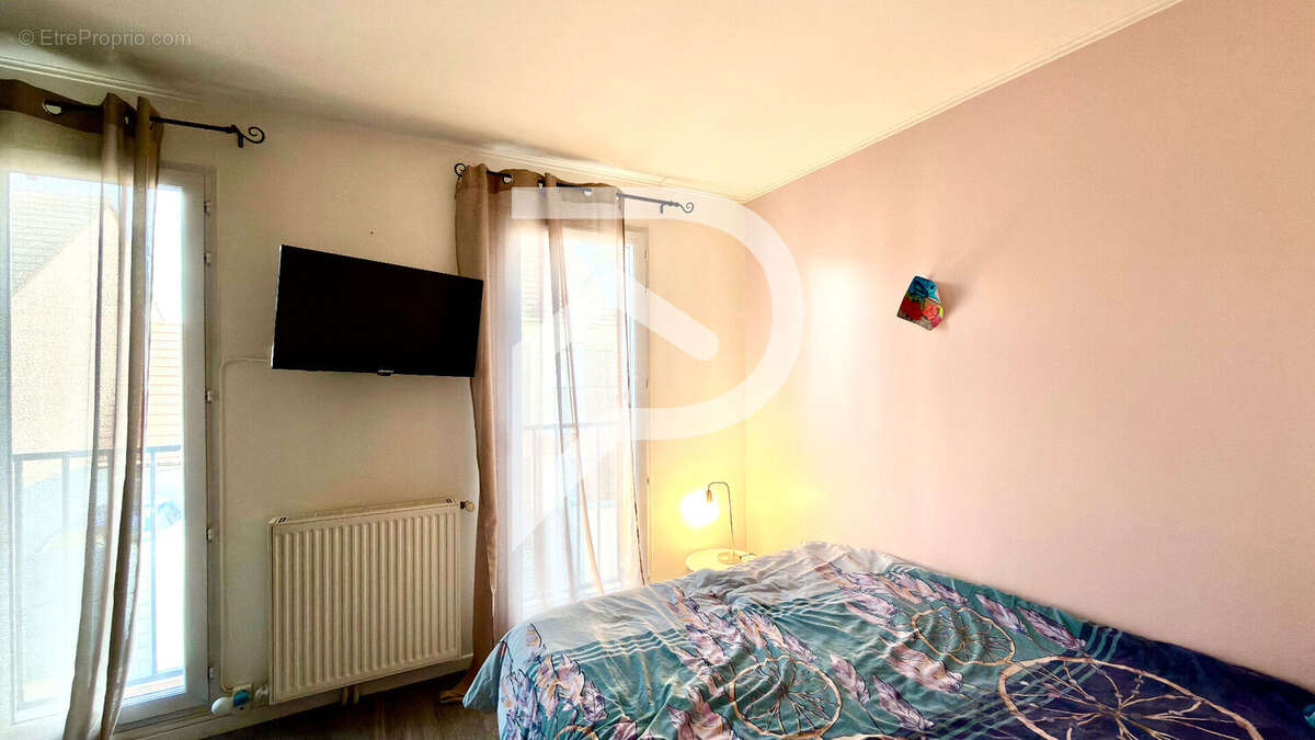 Maison à TREMBLAY-EN-FRANCE