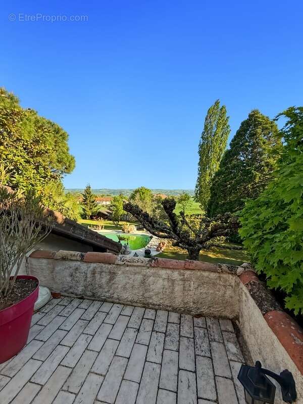 Maison à COUCHES