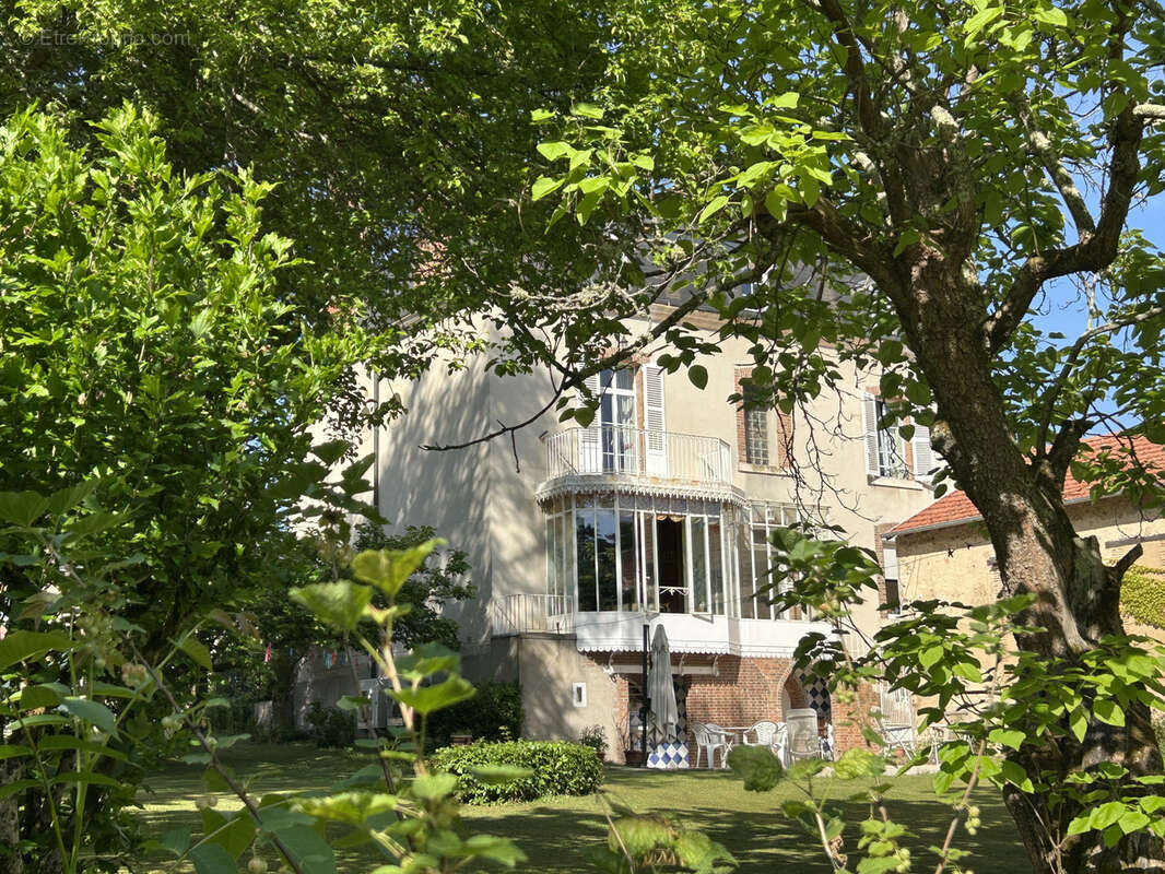 Maison à AUBIGNY-SUR-NERE