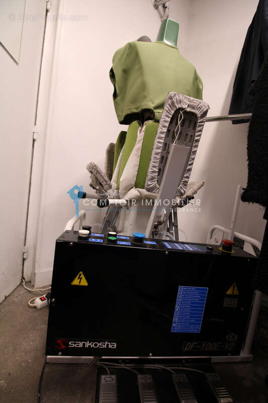 Commerce à IVRY-LA-BATAILLE