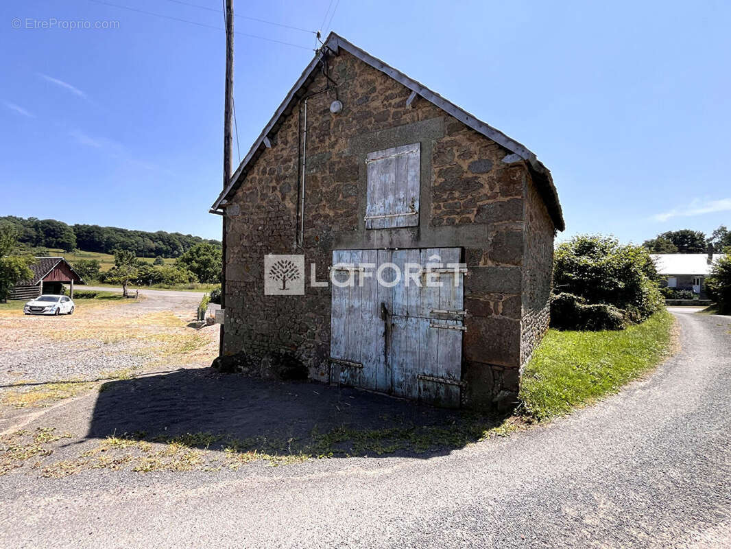 Maison à ATHIS-DE-L'ORNE