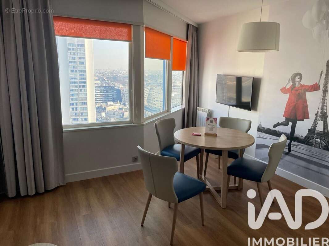 Photo 2 - Appartement à PARIS-15E