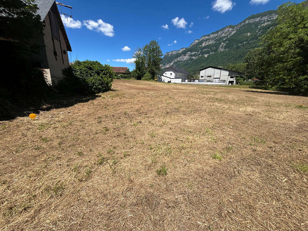 Terrain à MERY