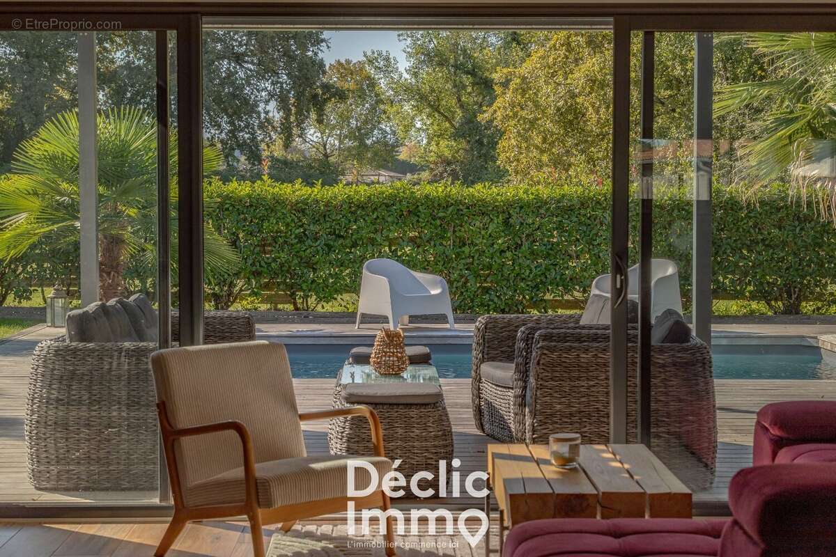 Maison à SAINT-SULPICE-ET-CAMEYRAC