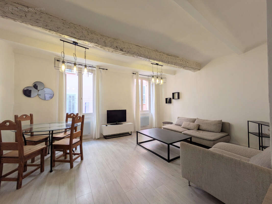 Appartement à SANARY-SUR-MER