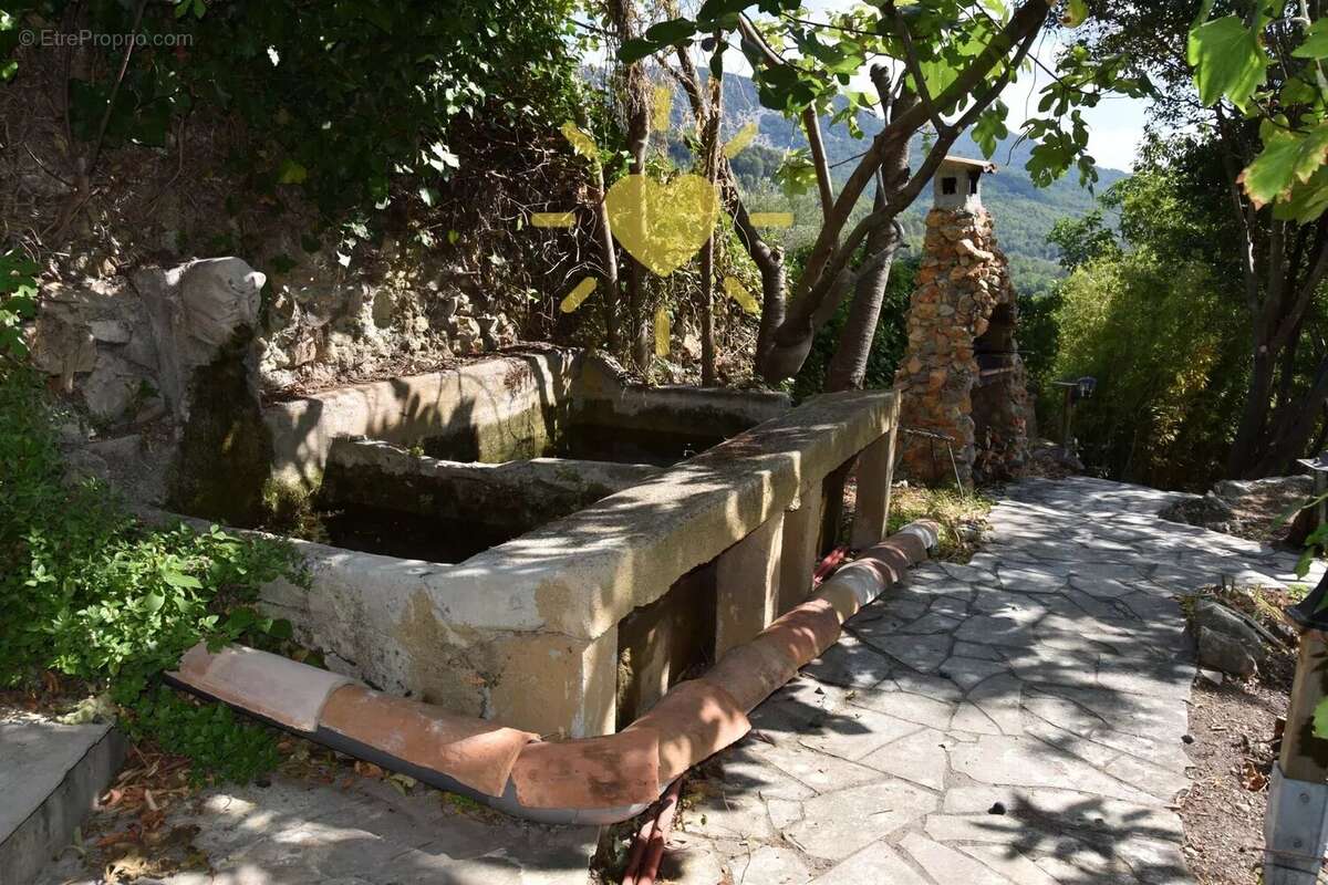 BARGEMON : Belle villa à pied du village avec piscine - photo 8