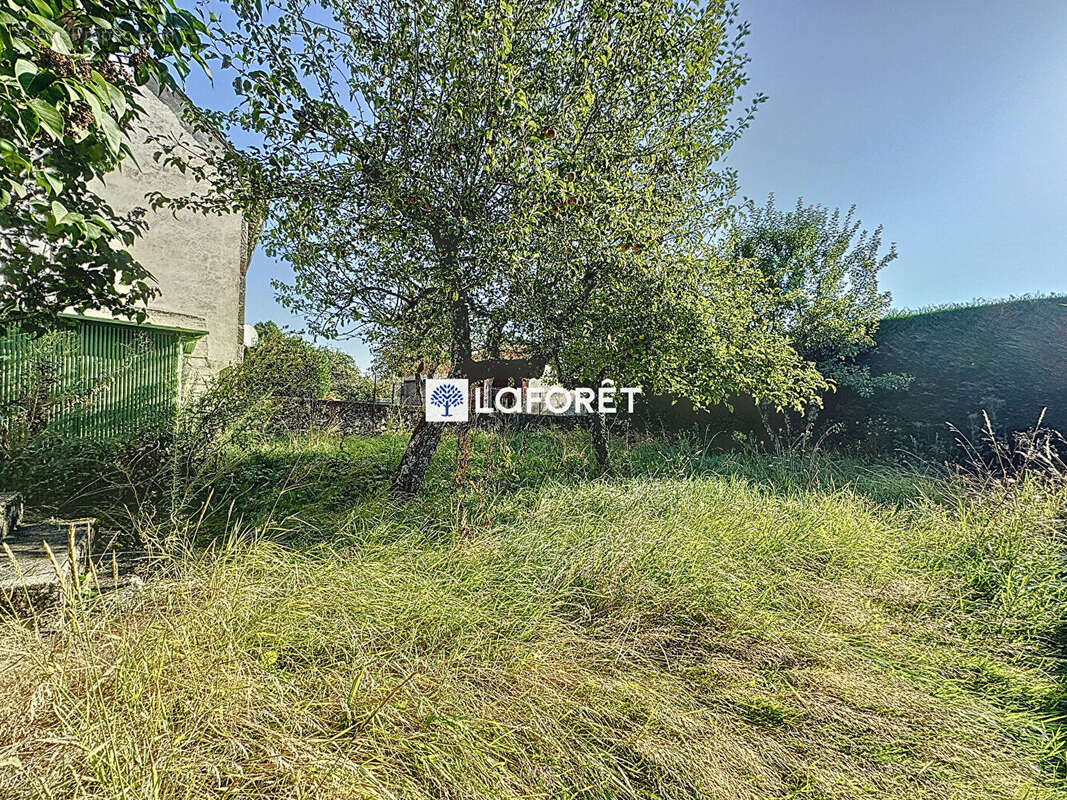 Maison à MUR-DE-BARREZ