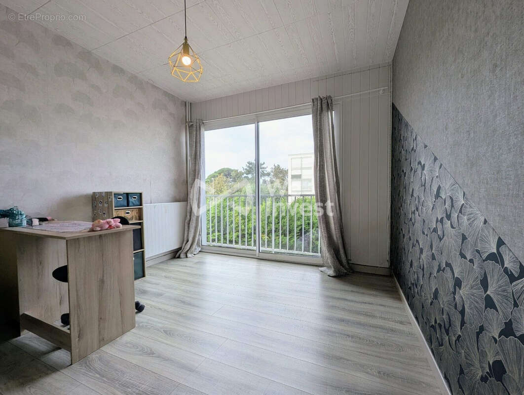 Appartement à PARENTIS-EN-BORN