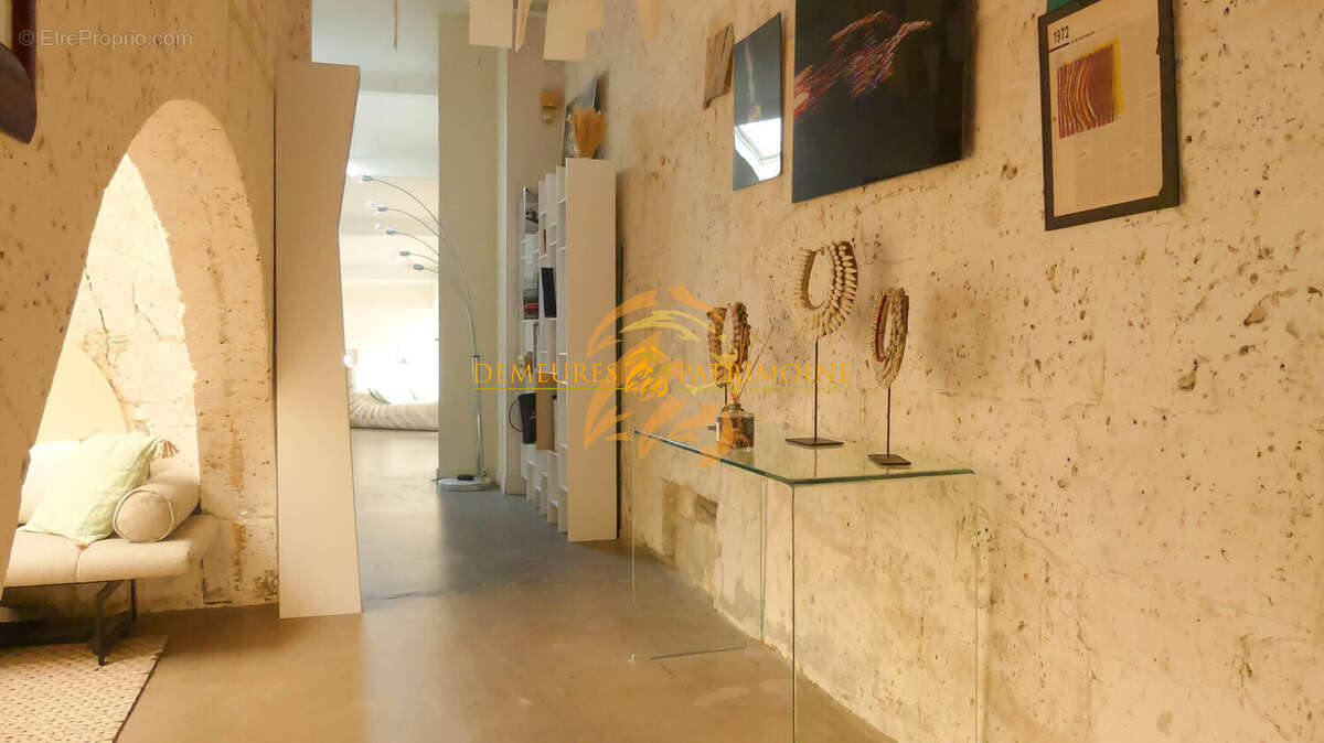 Appartement 225 m² à Angouleme  - photo 7