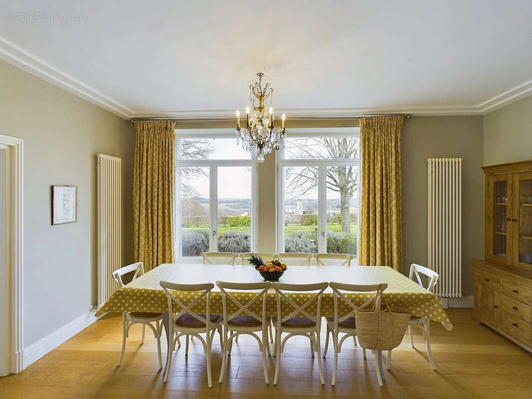 Maison à CAHUZAC-SUR-VERE