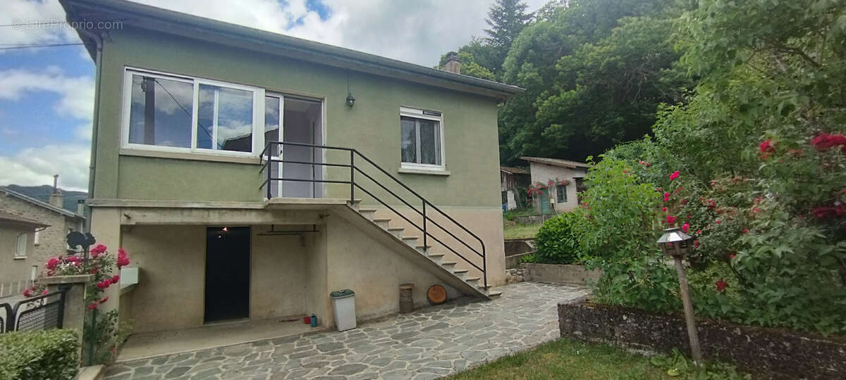 Maison à LE CHEYLARD
