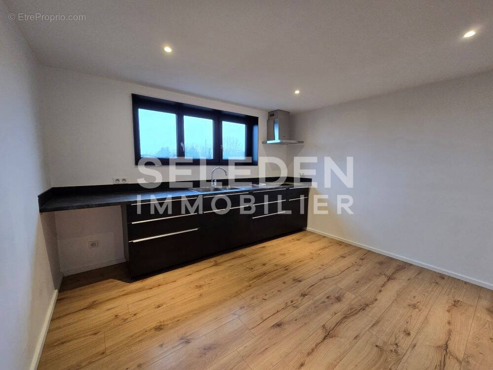 Autre à NEUVILLE-SAINT-VAAST