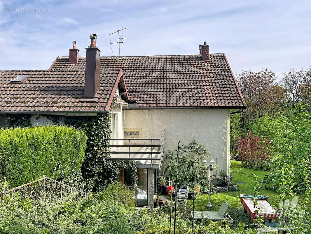 Maison à MESLIERES