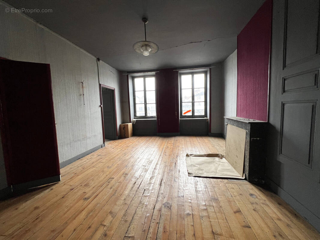 Appartement à AMBERT