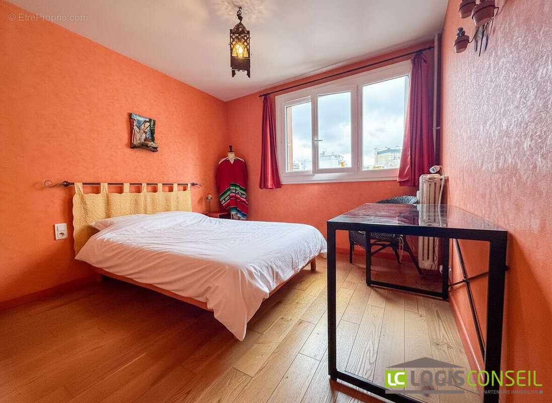 Appartement à CHATILLON