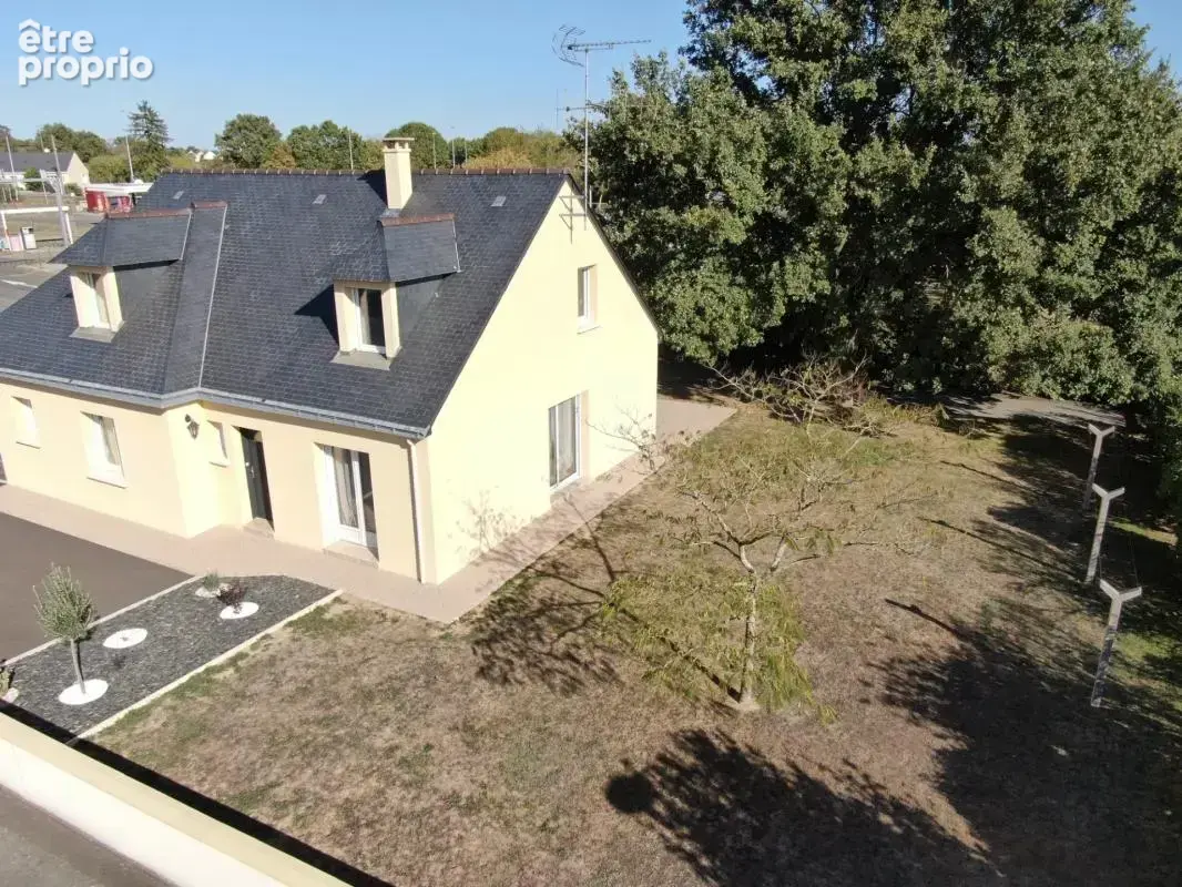Maison à vendre 8 pièces, 4 chambres à  SAINT MARS LA JAILLE (44) - photo 3