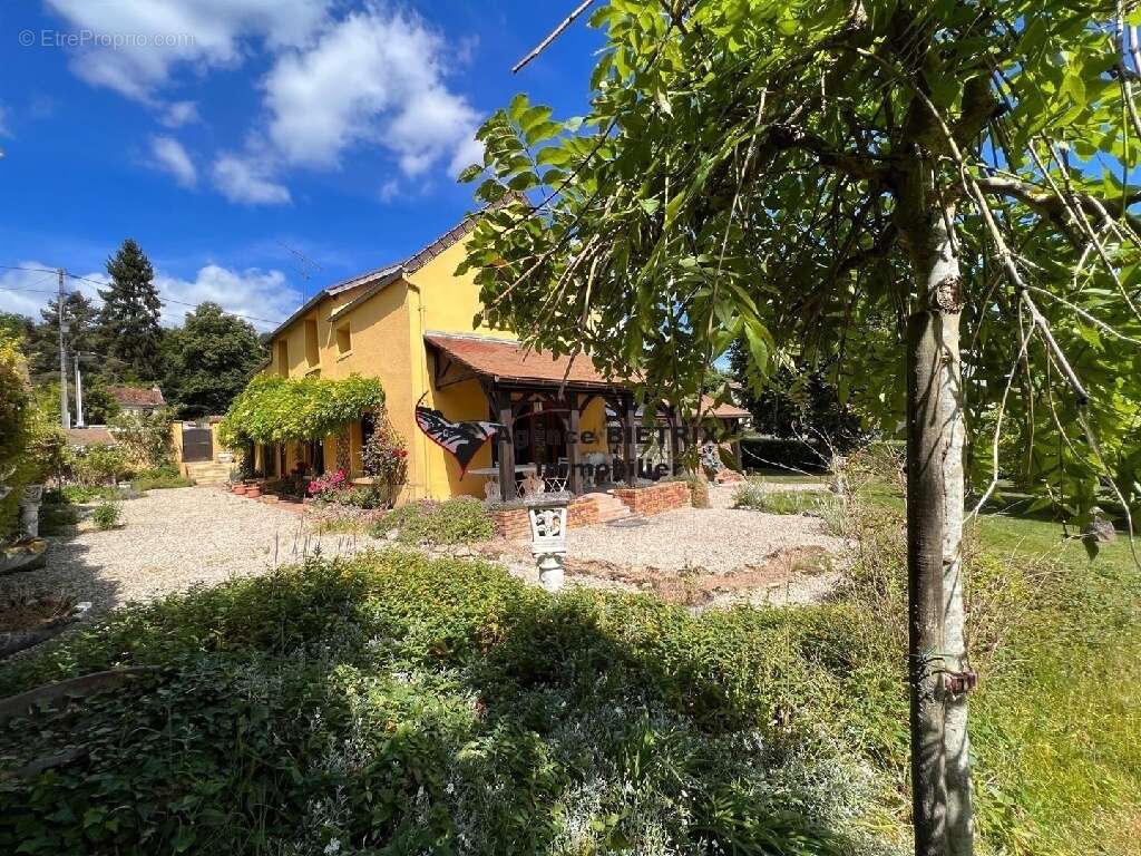 Maison 164 m² à Parmain  - photo 3