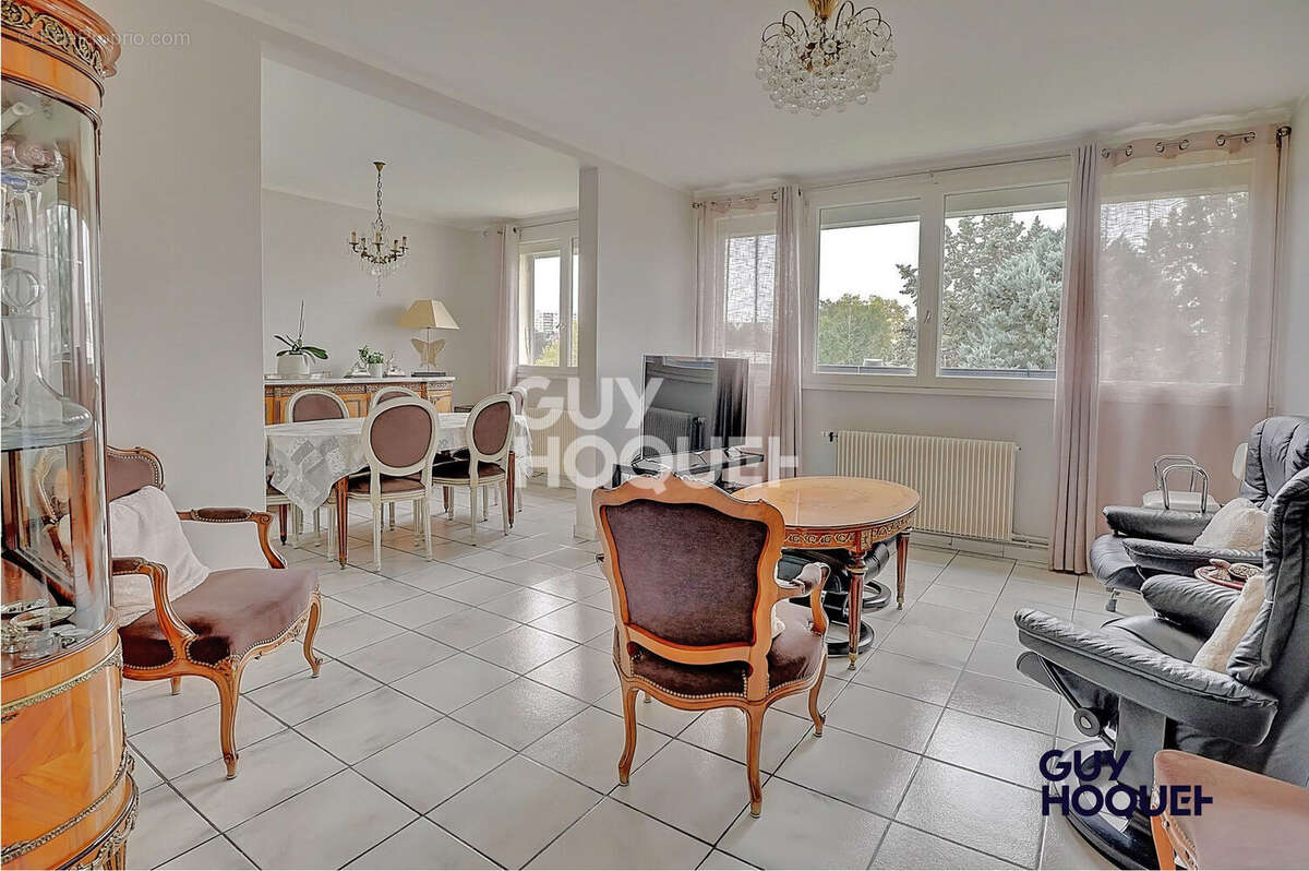 Appartement à LYON-5E