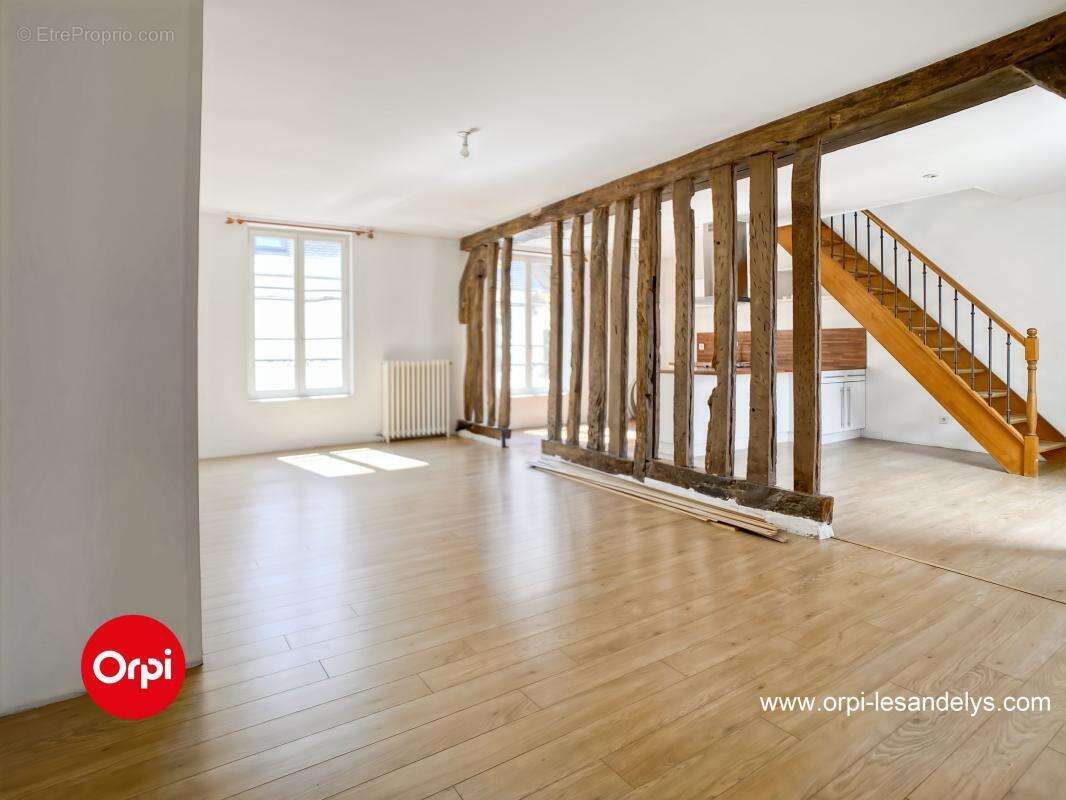 Maison et local commercial À Vendre - photo 11
