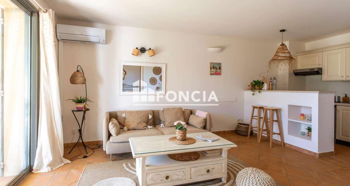 Appartement à SAUMANE-DE-VAUCLUSE