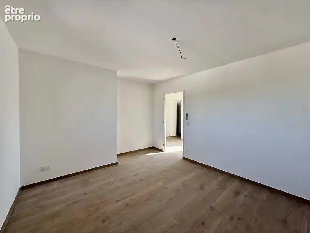 Ravissante maison étage avec jardin, balcon et terrasse tropézienne - photo 12