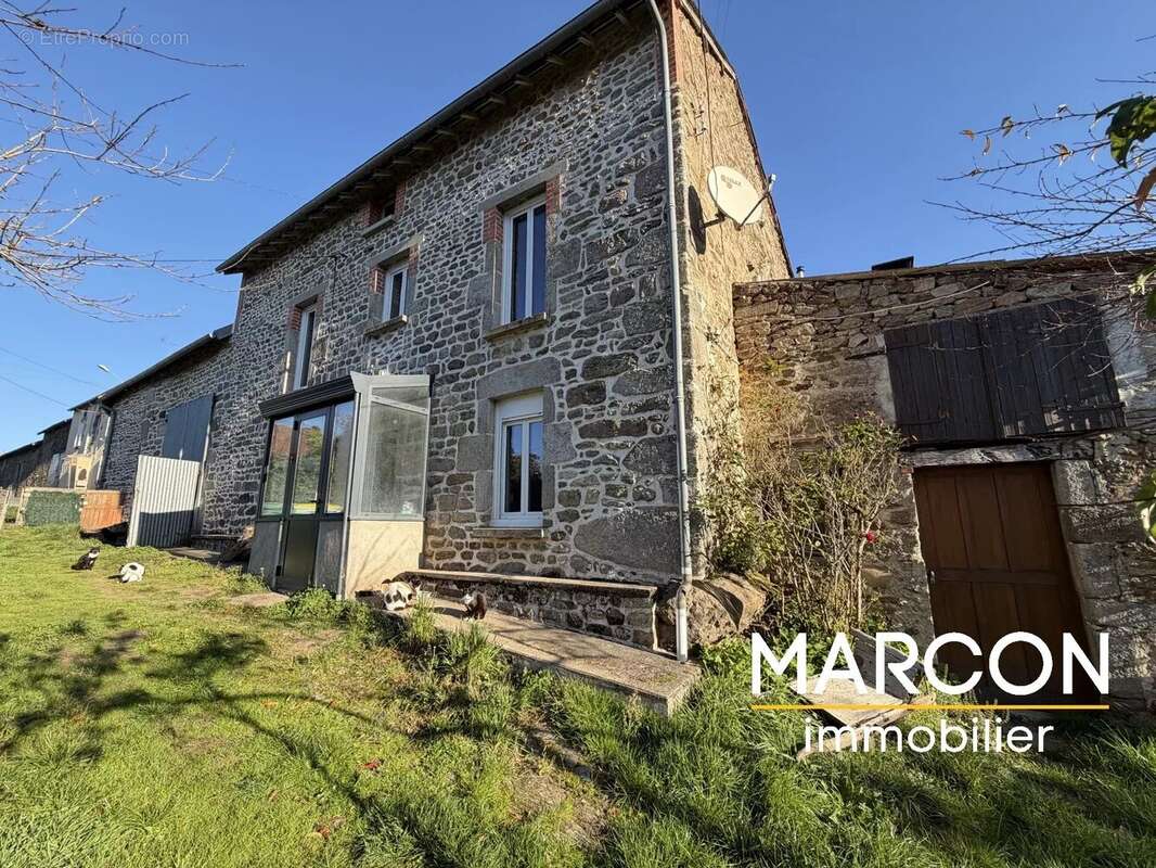 Maison à LA CHAPELLE-TAILLEFERT