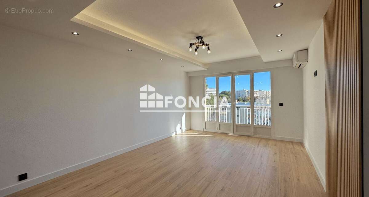Appartement à FREJUS