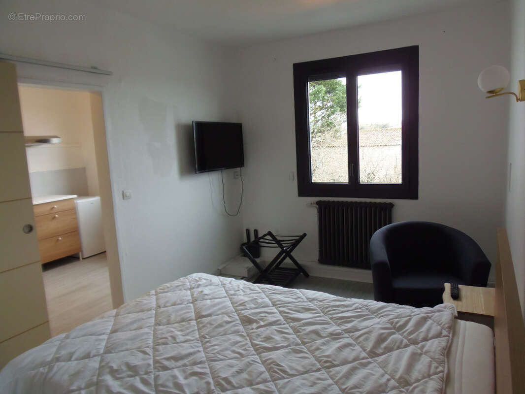 Maison à CHENAC-SAINT-SEURIN-D&#039;UZET