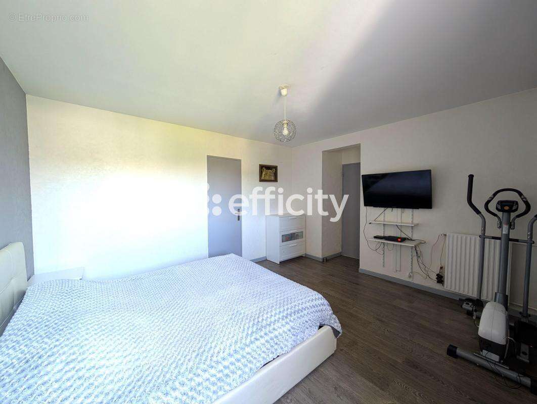 Appartement à ENGHIEN-LES-BAINS