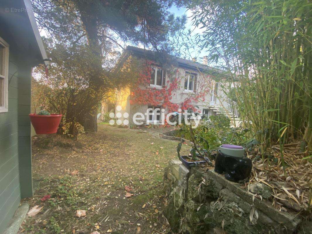 Maison à LE CHESNAY