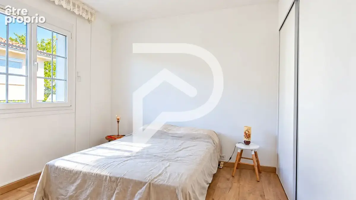 Maison de plain-pied 142 m² avec dépendance aménagée  4 chambres terrain 1 000 m² - photo 16