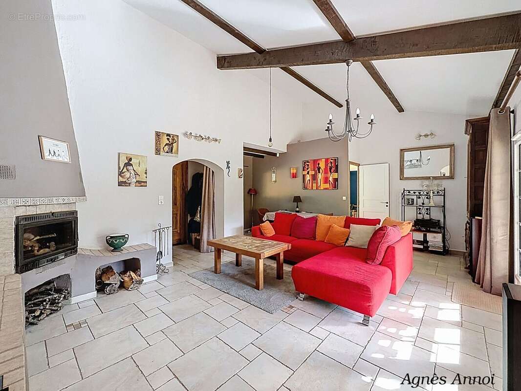 Maison 160 m² à Meounes-Les-Montrieux  - photo 70