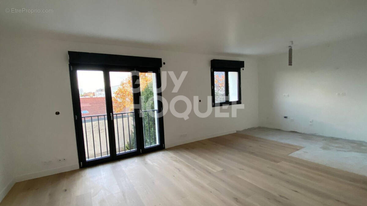 Appartement à NANTERRE