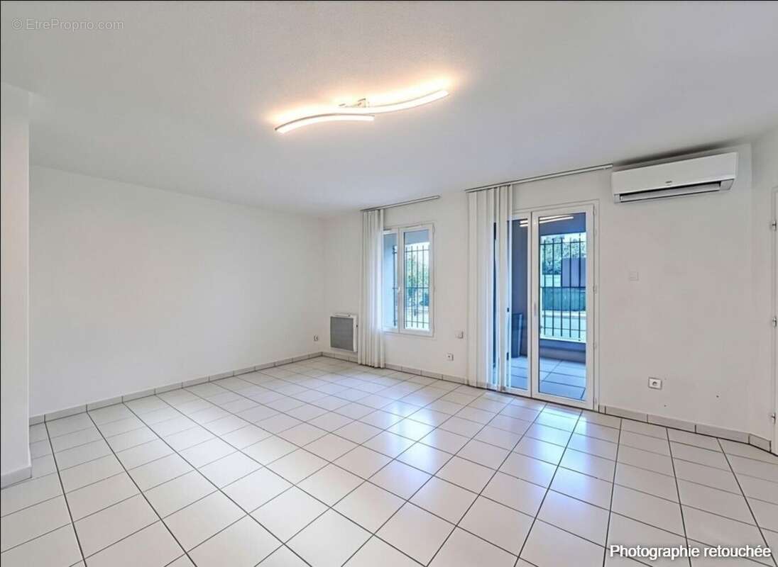 Photo 2 - Appartement à ROQUEBRUNE-SUR-ARGENS