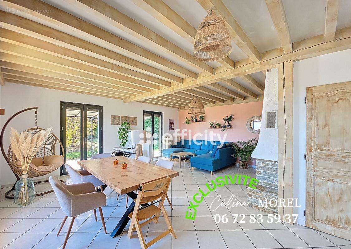 Maison à SAINT-ROMAIN-EN-JAREZ