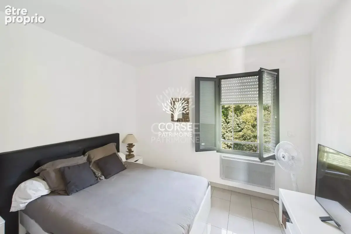 Proche centre ville - Appartement Type 3 avec belle terrasse - photo 4